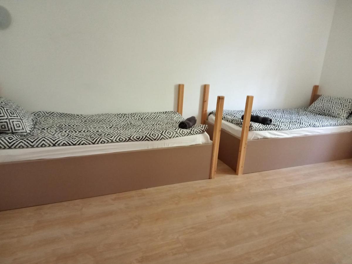 Tiszaliget Apartman Es Szallo Ζολνοκ Εξωτερικό φωτογραφία