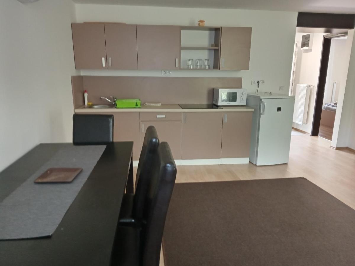 Tiszaliget Apartman Es Szallo Ζολνοκ Εξωτερικό φωτογραφία