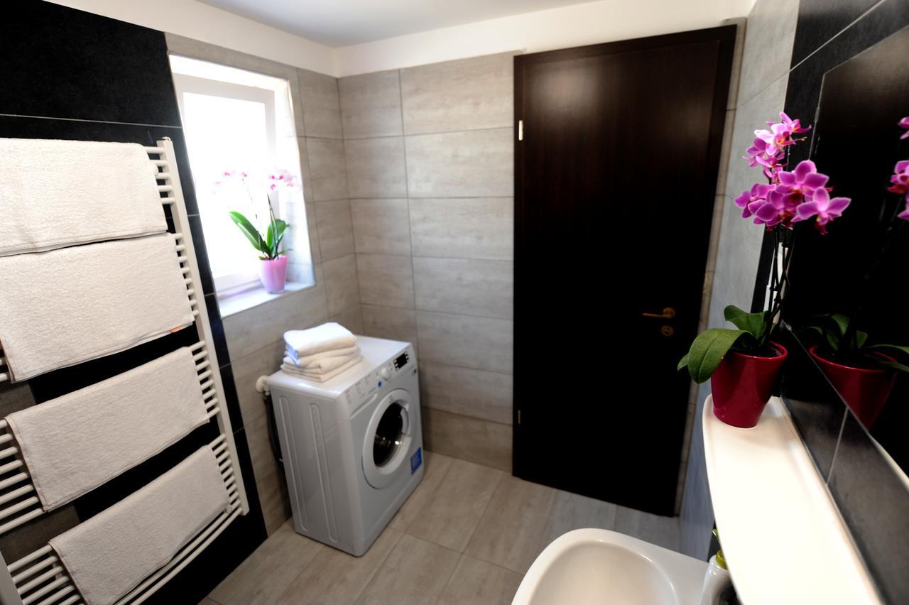 Tiszaliget Apartman Es Szallo Ζολνοκ Εξωτερικό φωτογραφία